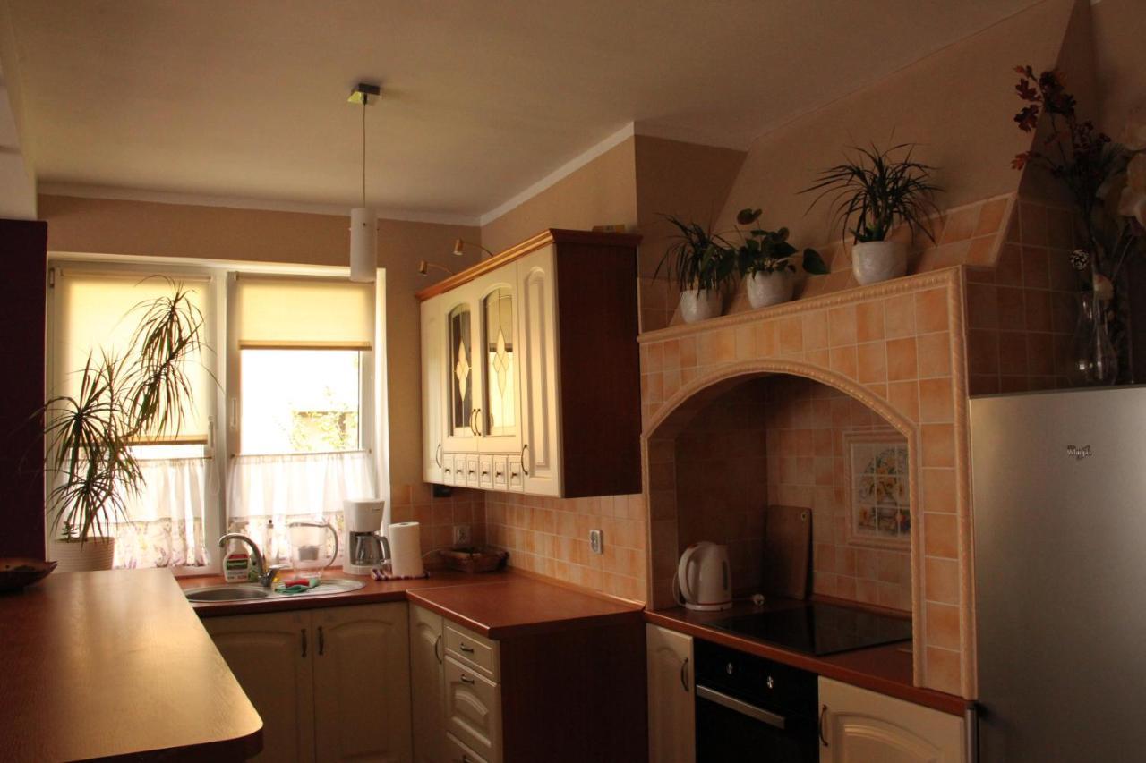 Apartamenty Eka Dom Goscinny 350M Do Plazy Rewal Exterior foto