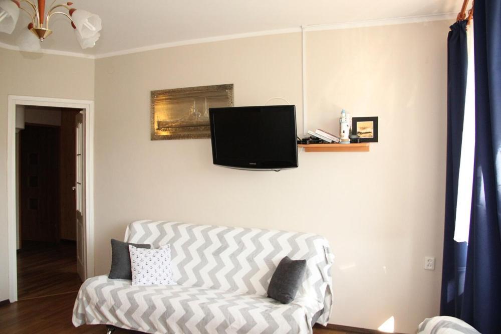 Apartamenty Eka Dom Goscinny 350M Do Plazy Rewal Exterior foto