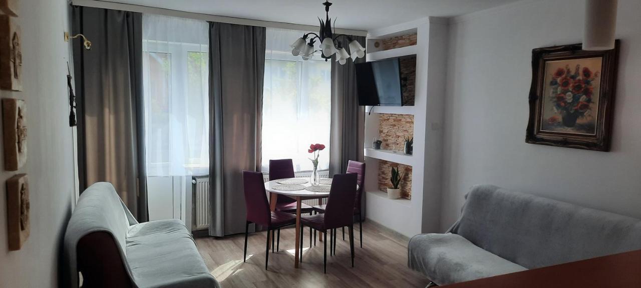 Apartamenty Eka Dom Goscinny 350M Do Plazy Rewal Exterior foto